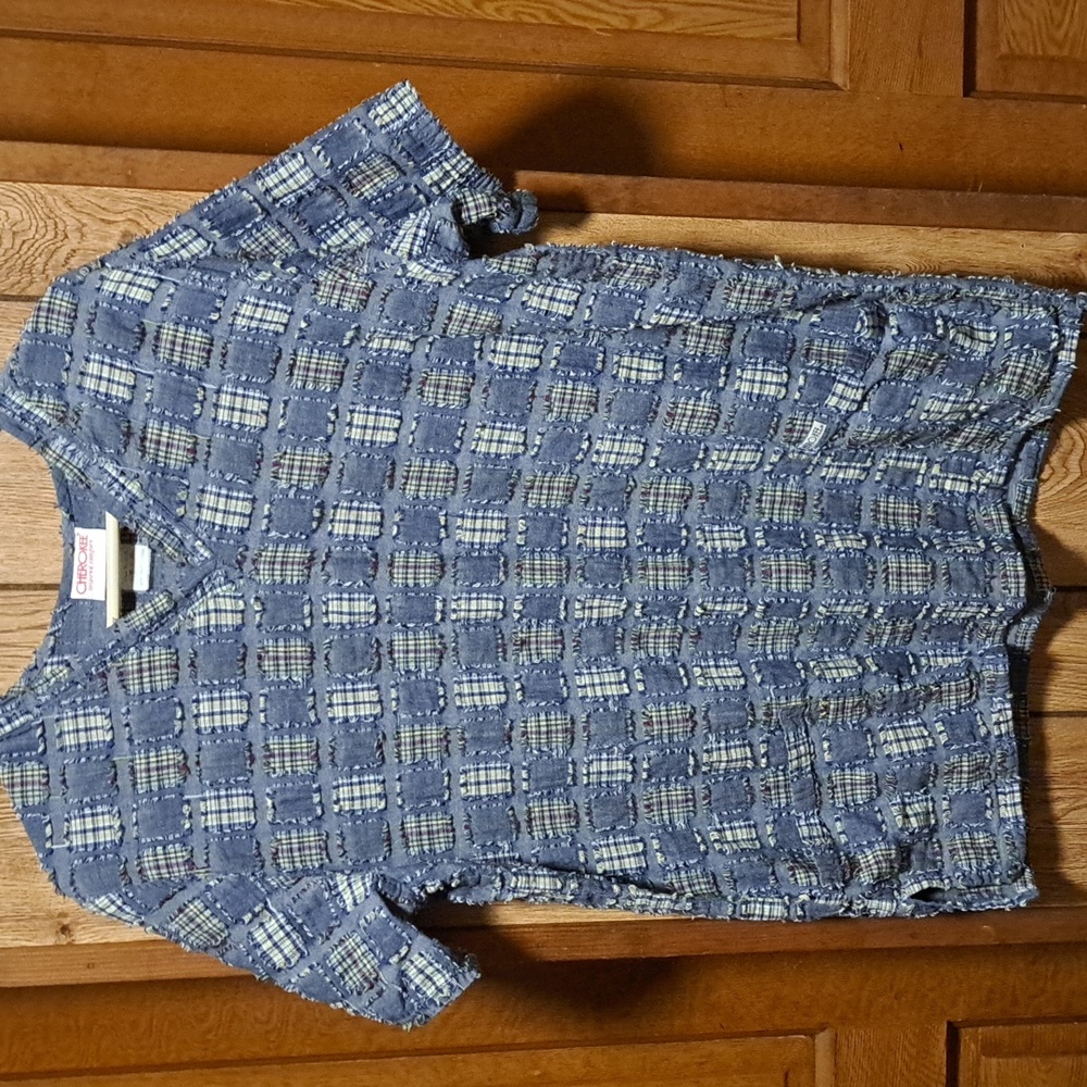 Cherokee Size XL Women's Scrub Top Blue and White